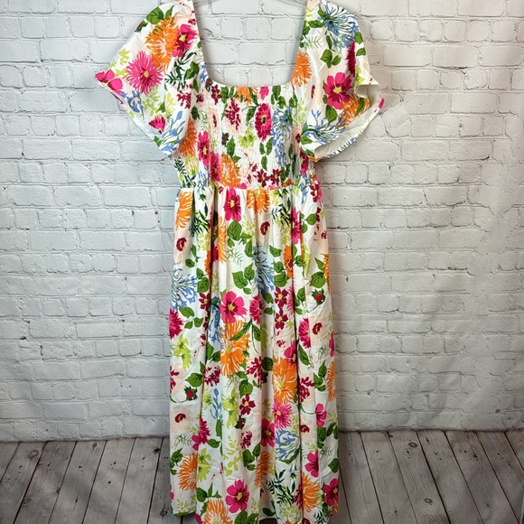 BloomChic Floral Shirred Bust Midi Pocket Dress Size 12 Large - Picture 2 of 6